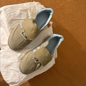 Adidas Women's olive green and Blue Sneakers